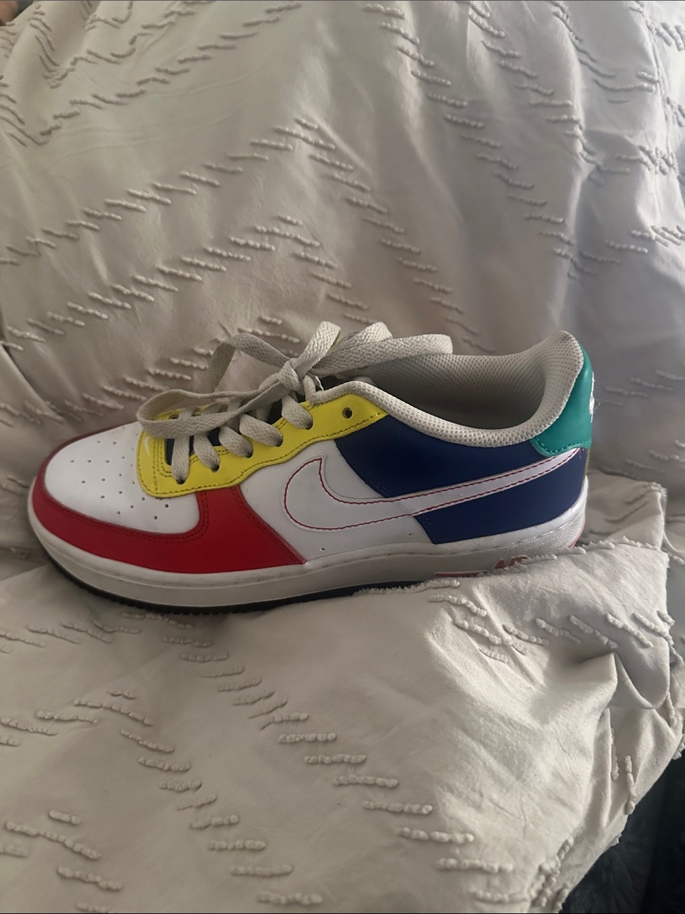 Nike Kids Red Yellow Blue Multi-Color Low-Top Sneaker